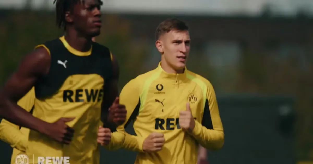 Schlotterbeck e Bensebaini retomam treinos antes de jogo do Dortmund