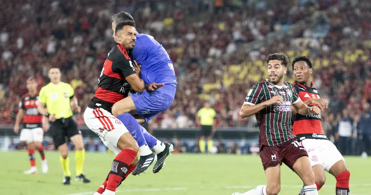 Flamengo contabiliza nove fraturas e cobra paralisação em lance com Danilo
