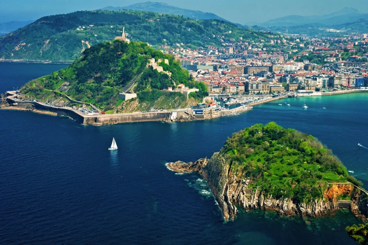San Sebastián lidera preços de imóveis entre capitais espanholas
