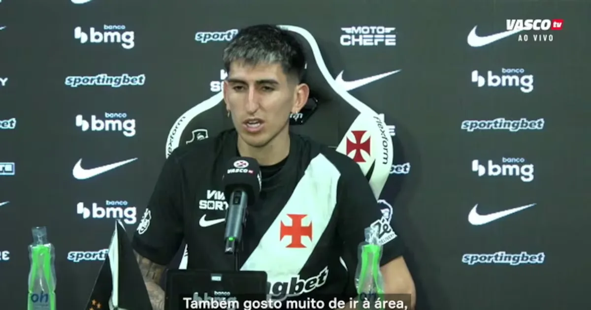 Lescano é apresentado no CT Moacyr Barbosa antes de duelo com o Grêmio