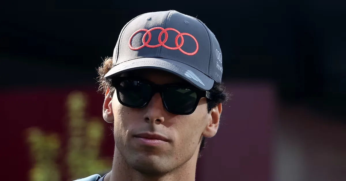 Antonelli dispara na liderança, e Bortoleto mantém chance matemática na F1