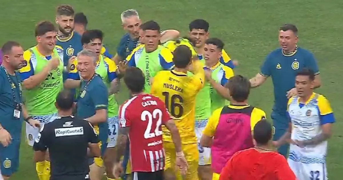 Di María critica confusão após vitória do Rosario Central sobre o Estudiantes