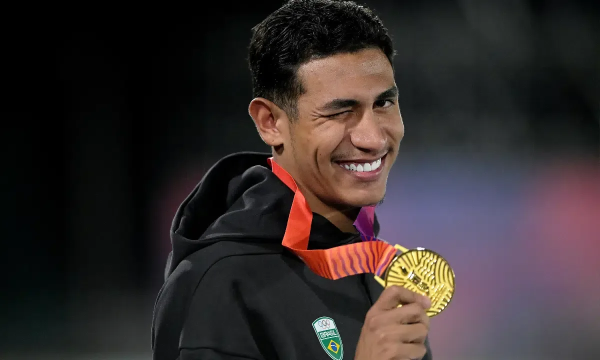Matheus Lima vence os 400m com barreiras e bate recorde em Santa Fé