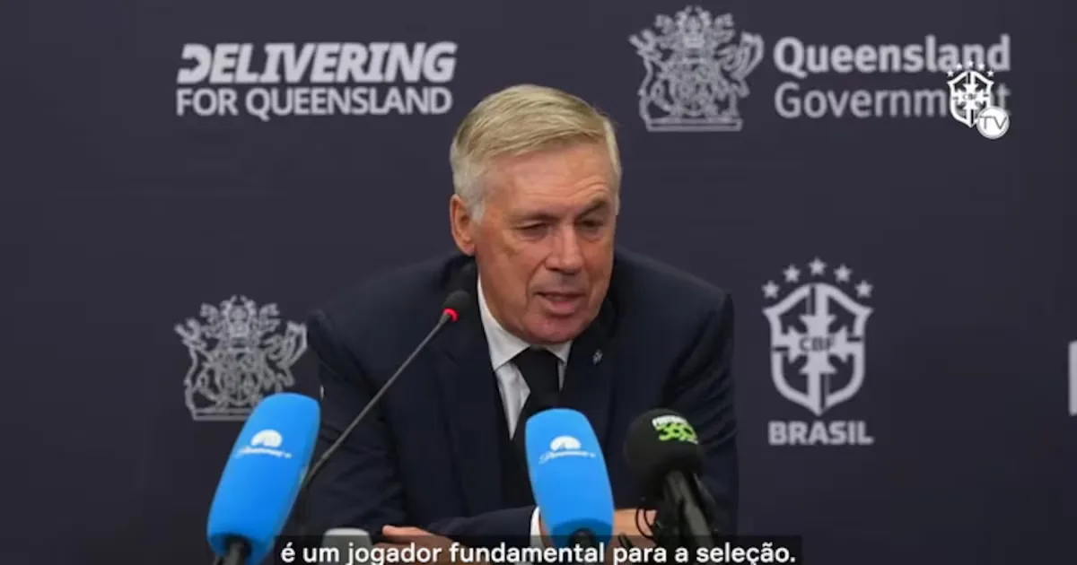 Ancelotti destaca papel de Vinícius Júnior na Seleção Brasileira