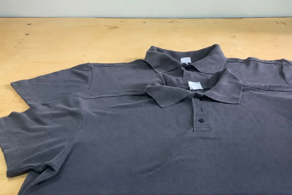 Desgaste de uniforme após quatro anos não justifica cobrança automática de R$ 650
