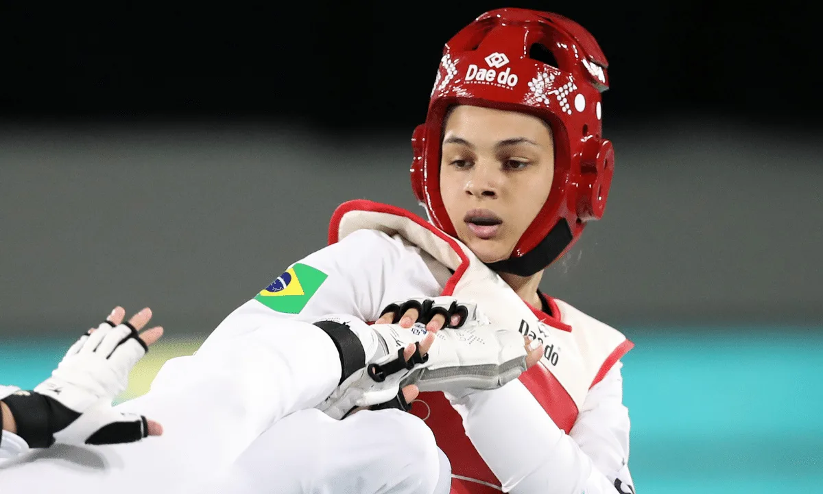 Maria Clara Pacheco conquista o Grand Prix de Paris sem perder rounds