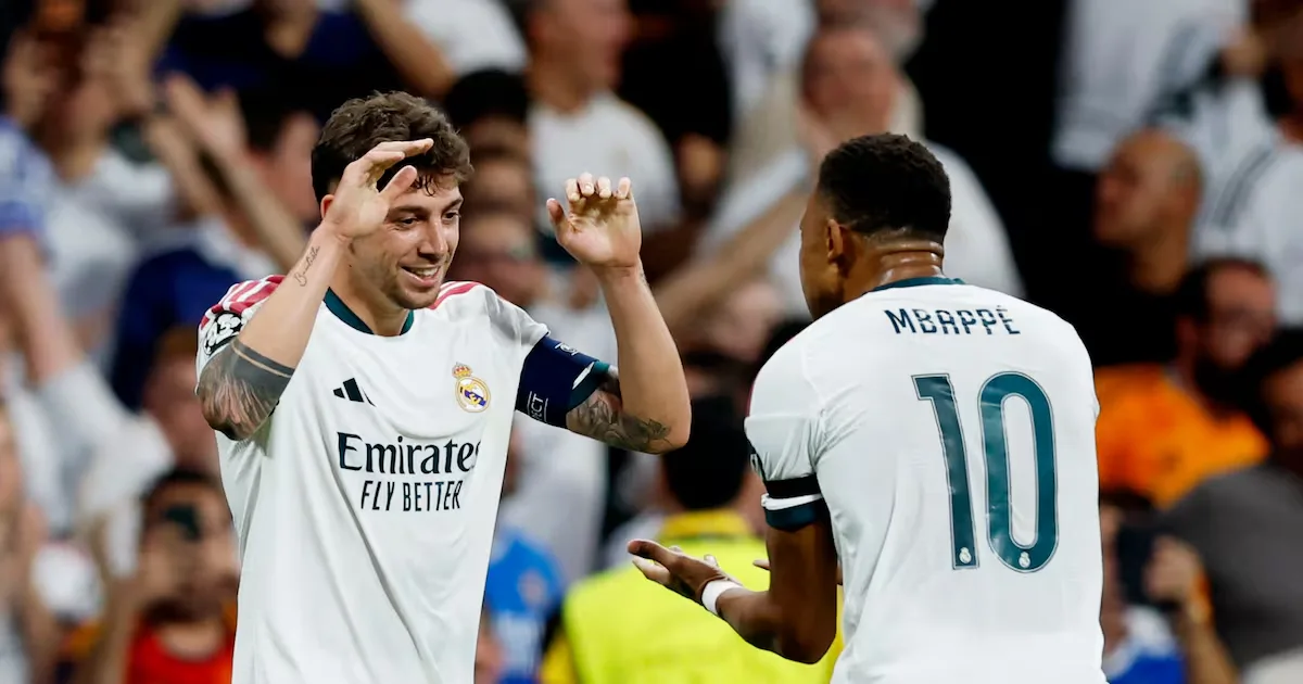 Mbappé recebe Chuteira de Ouro e Real Madrid bate a Inter na Champions