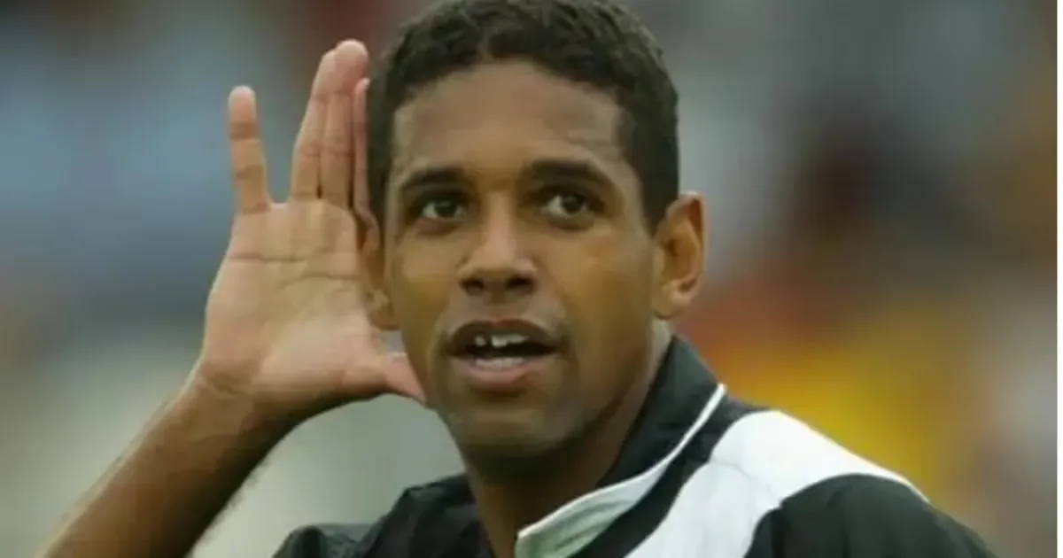 Henrique, campeão pelo Vasco em 2000, morre aos 49 anos