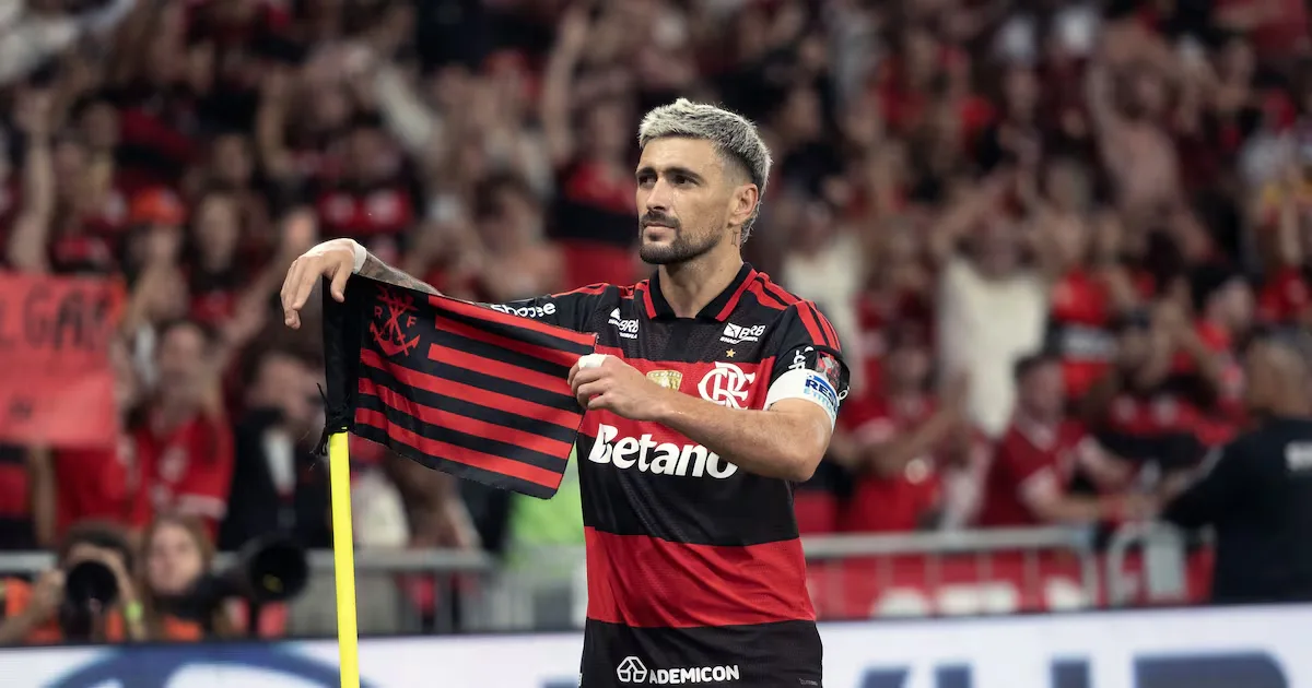 Arrascaeta marca, Flamengo empata com Del Valle e avança na Libertadores