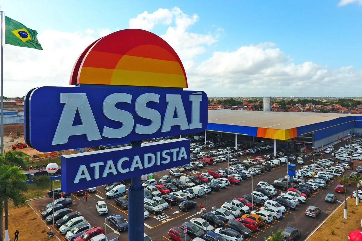 Assaí compra 18 postos e planeja ampliar atuação para combustíveis