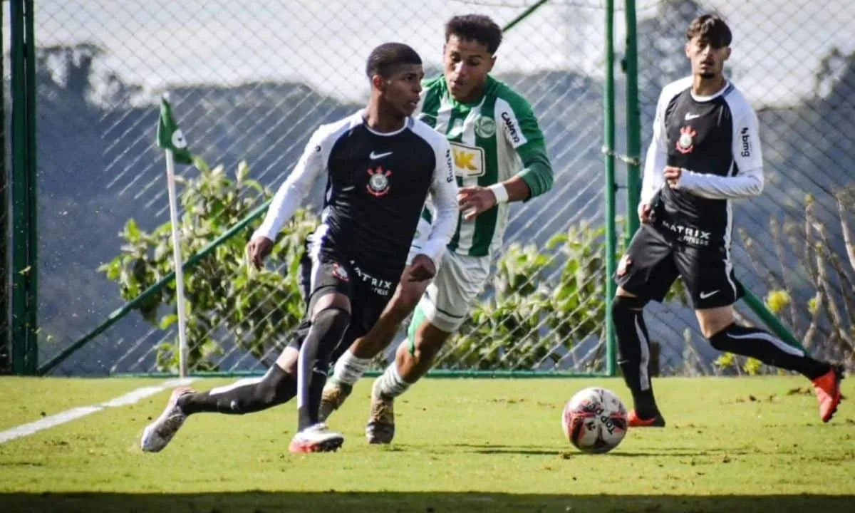 Palmeiras mantém liderança, e quatro clubes garantem vaga no Sub-17
