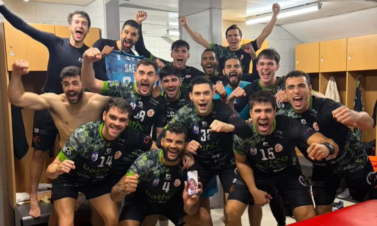 Brasileiros participam de vitória do Torrelavega na Liga Europa de handebol