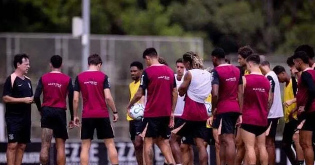Corinthians tenta levantar recursos para pagar salários atrasados do elenco