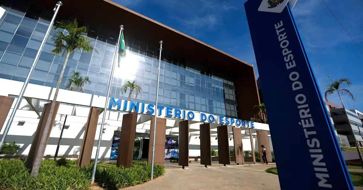 Após reação de clubes, Esporte pede reunião com CBF sobre o futebol nacional