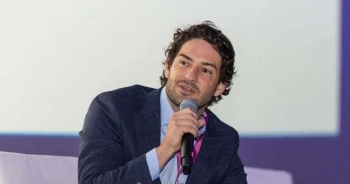Northampton confirma entrada de Alexandre Pato na administração do clube
