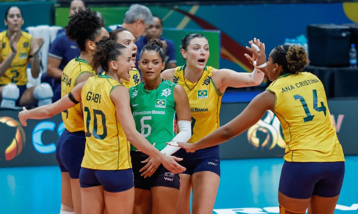 Brasil vence Colômbia e se aproxima da vaga olímpica no vôlei