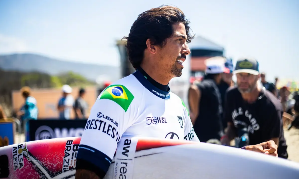 Pupo supera Igarashi nos minutos finais e conquista troféu em Trestles