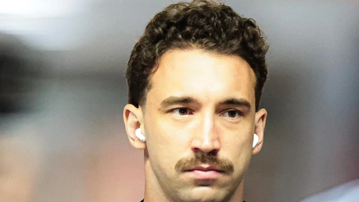 Léo Ortiz mantém rotina de recuperação e ganha espaço no Flamengo