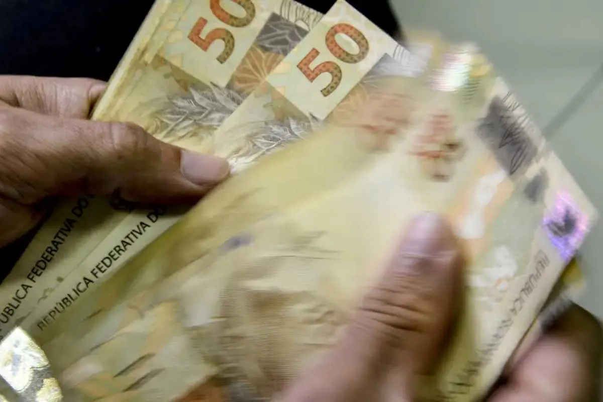 MEI pode pagar até R$ 93,05 por mês com salário mínimo de 2027