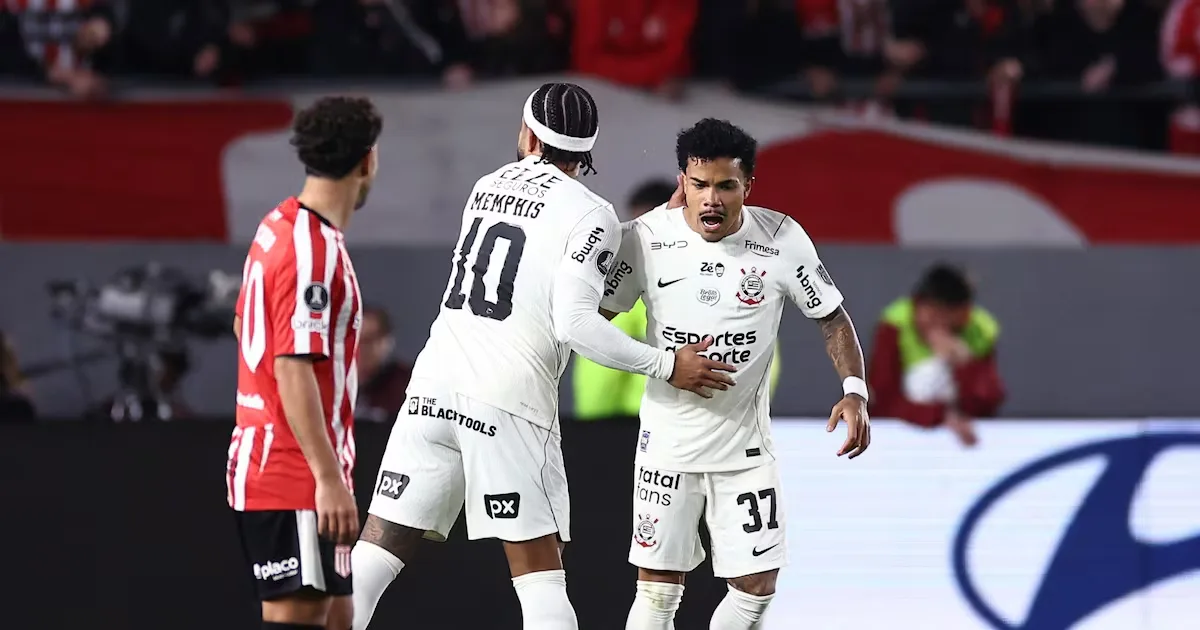 Corinthians empata com Estudiantes e decide vaga em casa