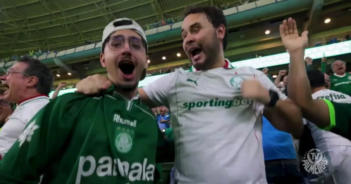 Palmeiras reúne bastidores da vitória no primeiro duelo das quartas