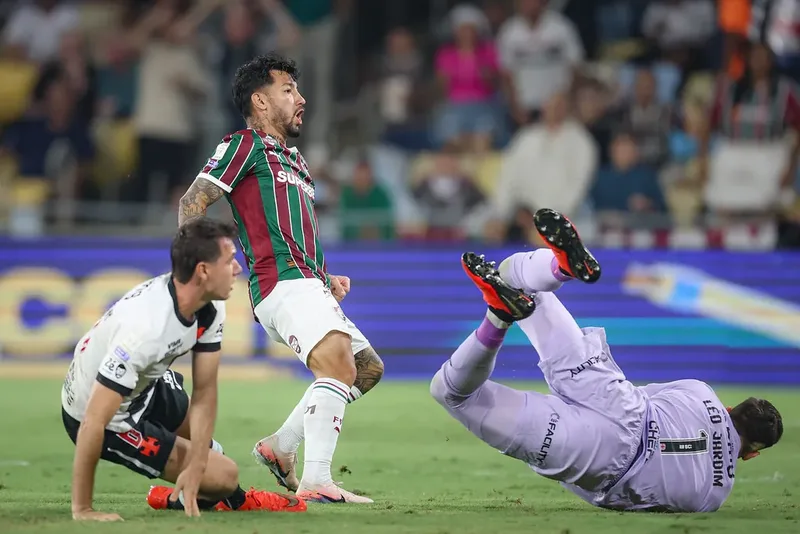 Fluminense encontra gols decisivos entre os reservas com Marcão