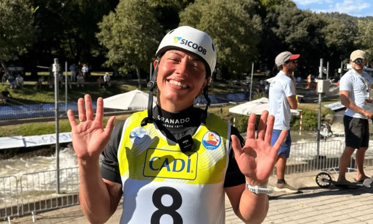 Ana Sátila supera espanholas e leva o C1 na Espanha