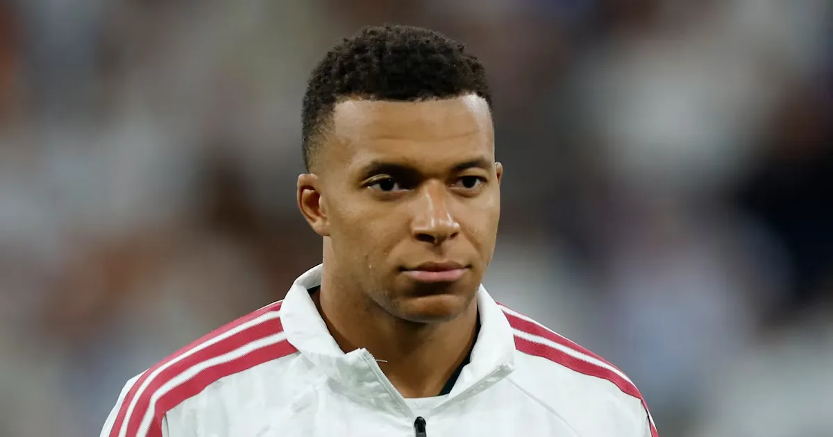 Mbappé destaca 42 gols e peso do desempenho individual na Bola de Ouro