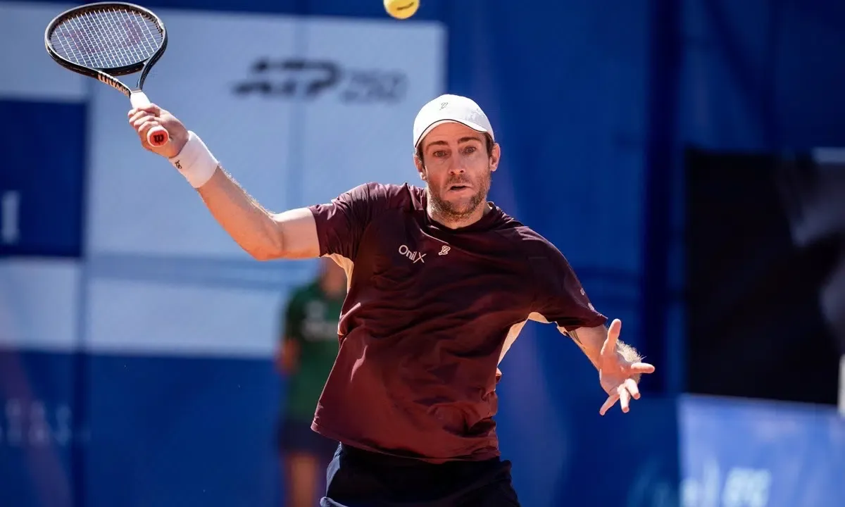 Demoliner e Ray Ho perdem de virada na estreia do US Open