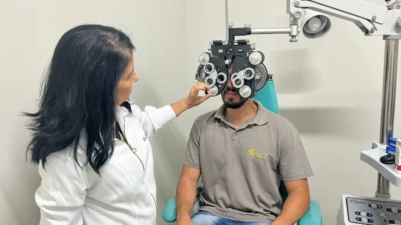 Óculos de segurança ajudam a proteger os olhos em canteiros de obras