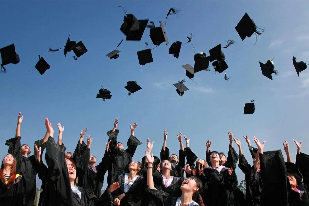 Graduações com maior demanda projetada para quem começa em 2027