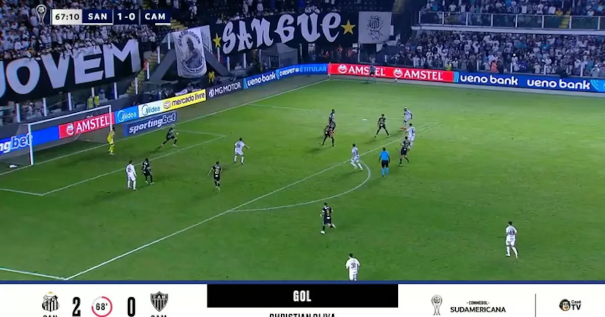 Arbitragem de Palmeiras x LDU gera reclamações após lance com Arias