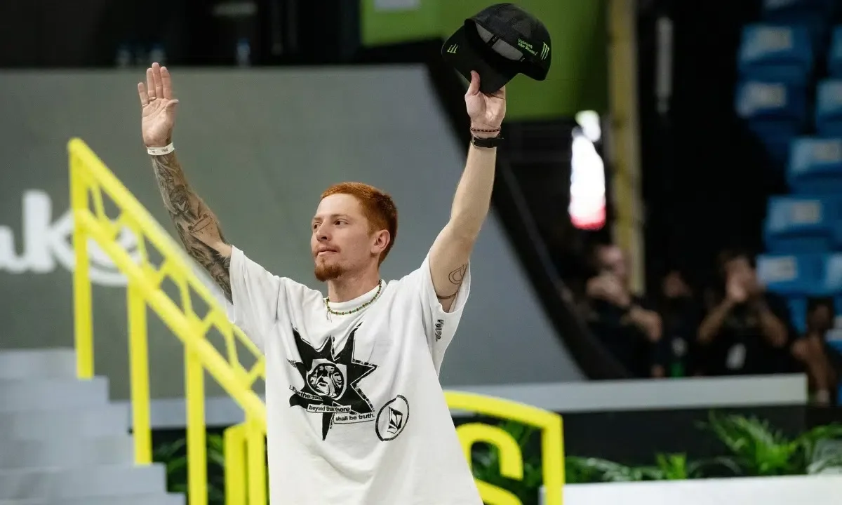 Nyjah Huston ganha em Paris, e Giovanni Vianna fecha pódio da SLS