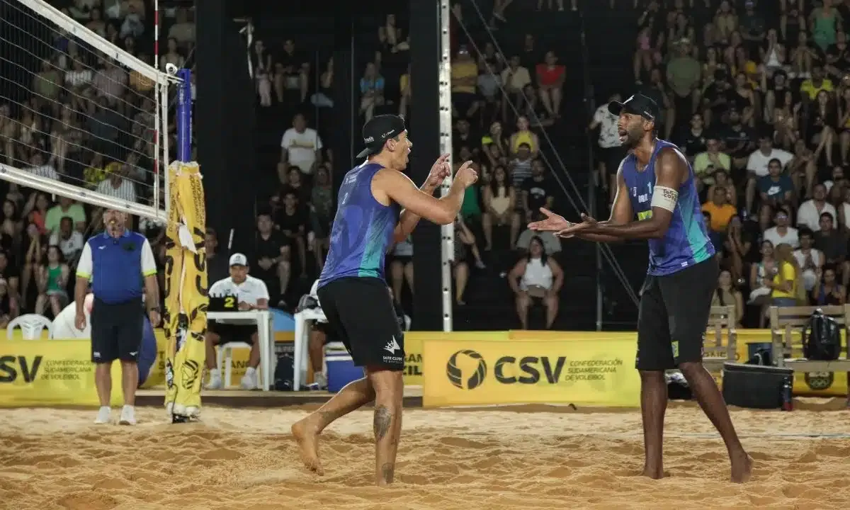 Thâmela e Victoria asseguram classificação olímpica do Brasil no vôlei de praia